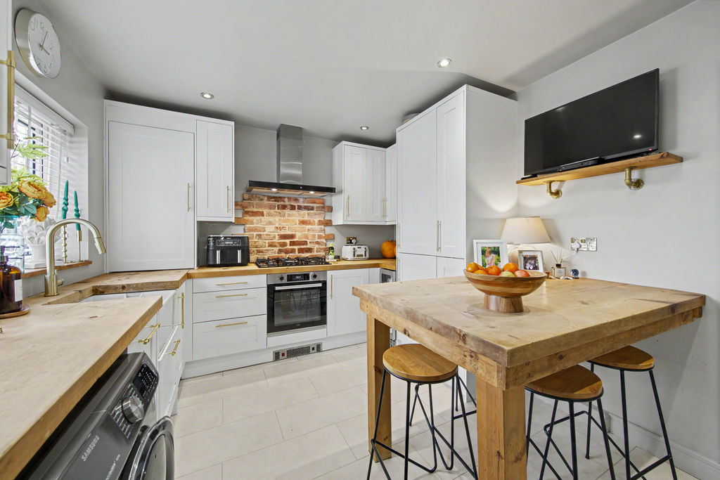 Birkin Avenue New Tupton